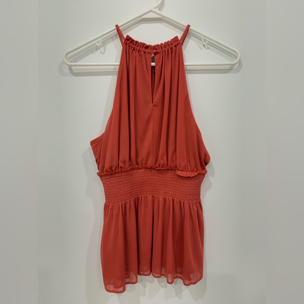 Express Tank Top - Picture 3 of 4